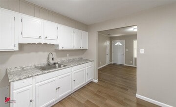 2939 Despot Rd in Shreveport, LA - Building Photo - Building Photo