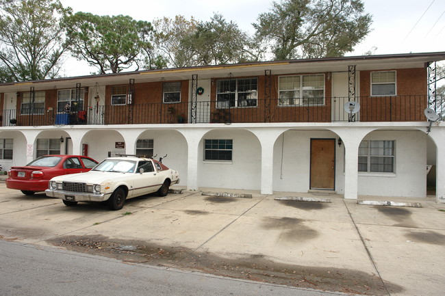 601 State Ave in Daytona Beach, FL - Foto de edificio - Building Photo