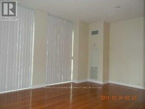 763 Bay St. in Toronto, ON - Building Photo - Building Photo