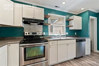 2929 S Roxboro St in Durham, NC - Foto de edificio - Building Photo