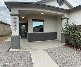 10129 Red Vly in Socorro, TX - Building Photo - Building Photo