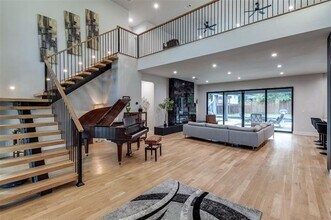 13693 Peyton Dr in Dallas, TX - Building Photo - Building Photo