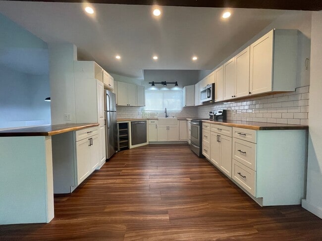 46-369 Haiku Rd in Kaneohe, HI - Building Photo - Building Photo