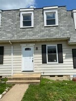8210 Tomlinson Ct in Severn, MD - Building Photo