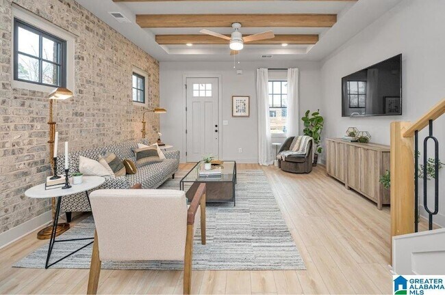 property at 1712 Chase Ct