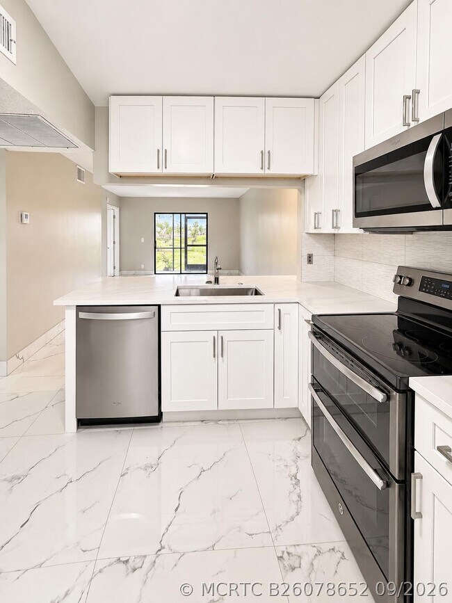 7101 Golf Colony Ct