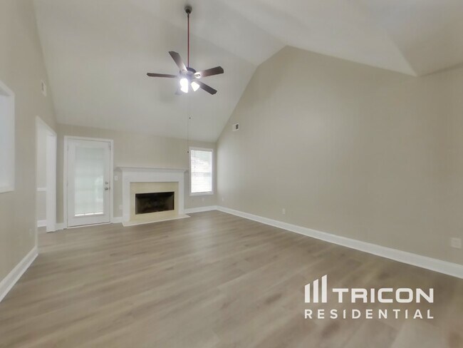107 Hearthstone Walk in Woodstock, GA - Building Photo - Building Photo