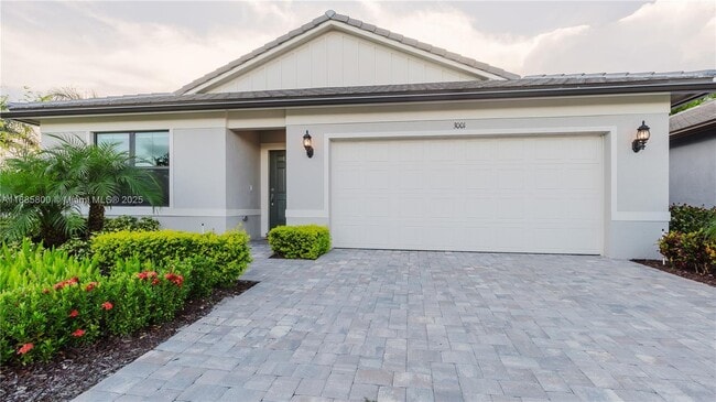 3001 Hibiscus Ave in Oakland Park, FL - Building Photo - Building Photo