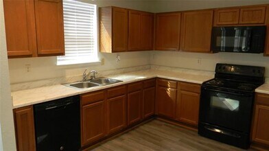 4632 Pangolin Dr in Fort Worth, TX - Building Photo - Building Photo