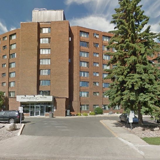 Pleasantview Place in Edmonton, AB - Building Photo