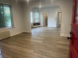 1502 N Oakes St in Tacoma, WA - Building Photo