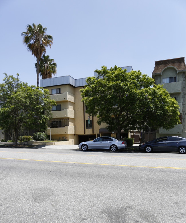 418 S Commonwealth Ave in Los Angeles, CA - Foto de edificio - Building Photo