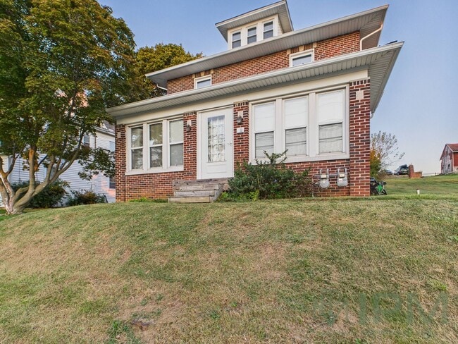 property at 15 N Main St