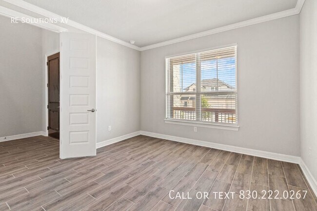 29003 Throssel Ln in San Antonio, TX - Building Photo - Building Photo
