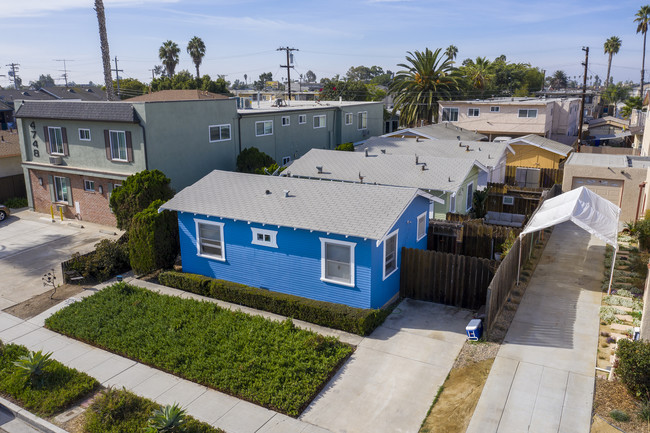 4754-4758 Bancroft St in San Diego, CA - Building Photo - Building Photo