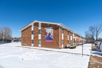 Suburban Heights in St. Louis, MO - Building Photo - Building Photo