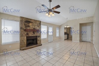 7117 Wagonwheel Rd in Fort Worth, TX - Building Photo - Building Photo