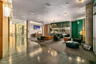 840 E Green St, Unit Prado in Pasadena, CA - Building Photo - Building Photo