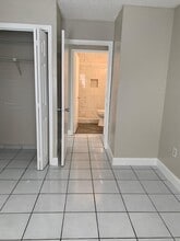 4565 SW 143rd Ave in Miami, FL - Foto de edificio - Building Photo