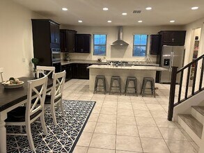 627 W Flintlock Way in Chandler, AZ - Building Photo - Building Photo