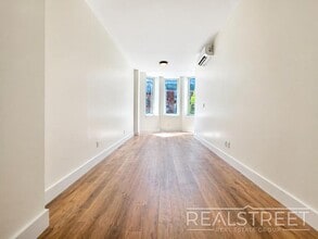 Rogers Avenue, Unit 2B in Brooklyn, NY - Foto de edificio - Building Photo