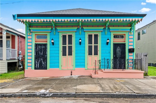 property at 1814 Dumaine St