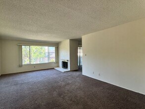 5050 N Roosevelt Ave in Fresno, CA - Building Photo - Building Photo