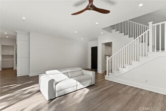 112 Vigna in Irvine, CA - Building Photo - Building Photo