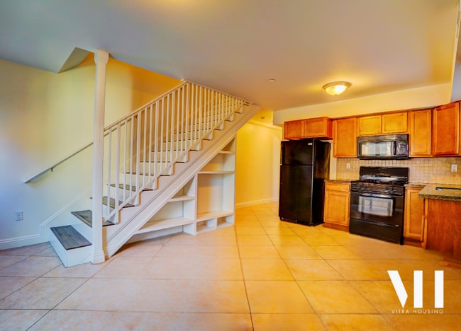 property at 1245.5 W 37th Dr