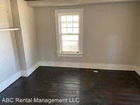 312 Superior St photo'