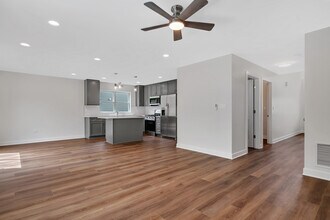 901 Covey Ln in Coal City, IL - Building Photo - Building Photo