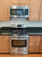 405 E Main St in Grass Valley, CA - Building Photo - Building Photo