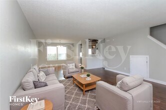 319 Sunburst Ln in Greenwood, IN - Building Photo - Building Photo