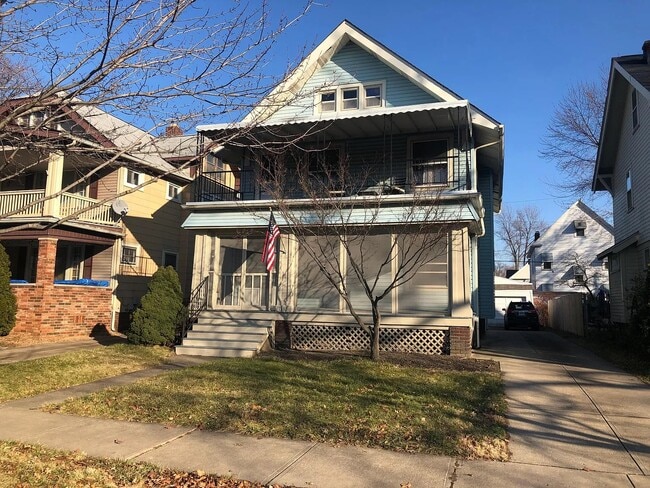 1337 Andrews Ave, Unit Up