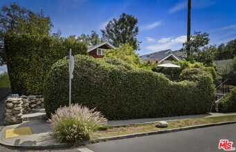 201 S Ave 55 in Los Angeles, CA - Building Photo - Building Photo