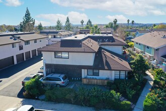 24522 Bendricon Ln in Lake Forest, CA - Building Photo - Building Photo