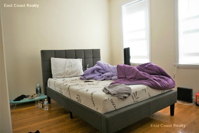 313 Allston St in Boston, MA - Foto de edificio - Building Photo