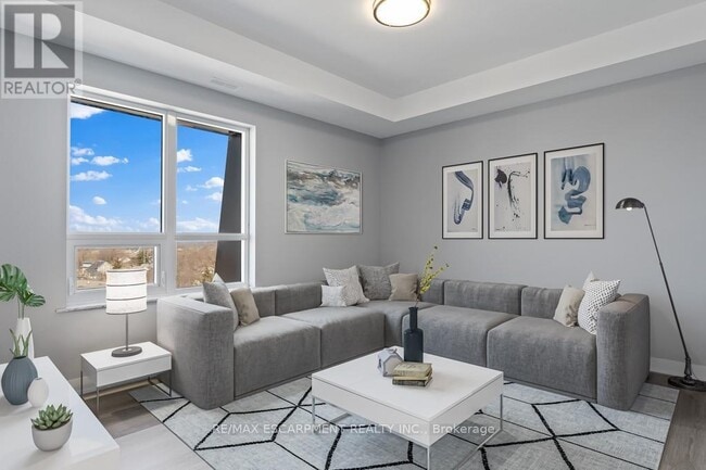 property at 5002 King St