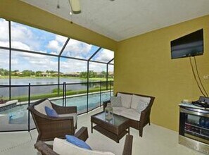 8090 36th St Cir E in Sarasota, FL - Building Photo - Building Photo