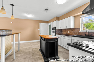 4414 Tropical Dr in San Antonio, TX - Building Photo - Building Photo