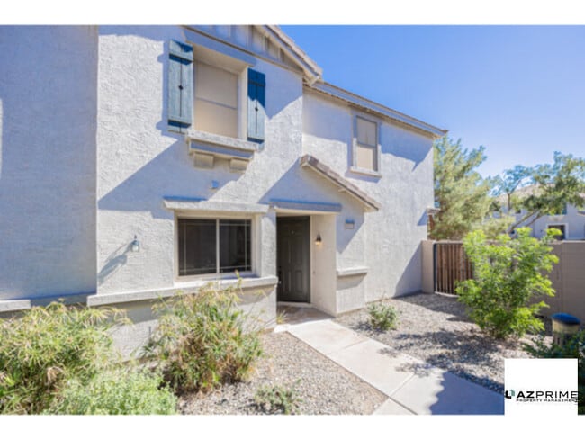 2853 E Dunbar Dr in Phoenix, AZ - Building Photo - Building Photo