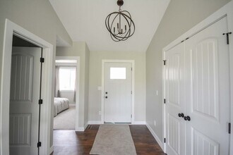 3548 Bridgeview Dr SE in Rochester, MN - Building Photo - Building Photo