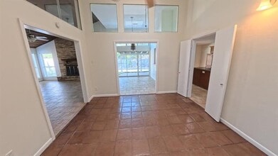 7215 Cutter Mill Dr in Dallas, TX - Building Photo - Building Photo