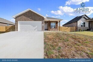 1806 Ferguson St in Pea Ridge, AR - Building Photo