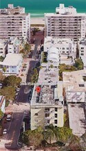 363 Washington Ave in Miami Beach, FL - Building Photo - Building Photo