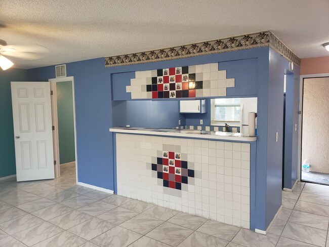 5690 Tomoka Dr in Pine Castle, FL - Building Photo - Building Photo