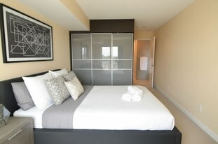 740 NW 39th Ct, Unit 2 in Miami, FL - Building Photo