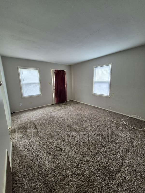 717 E Gift Ave in Peoria, IL - Building Photo - Building Photo