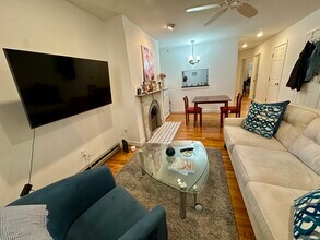 46 Dwight St, Unit 1 in Boston, MA - Building Photo - Building Photo