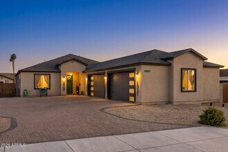 3912 S Kyrene Rd in Tempe, AZ - Building Photo - Building Photo